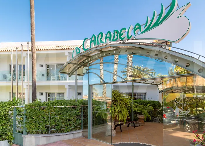 Apartamentos La Carabela